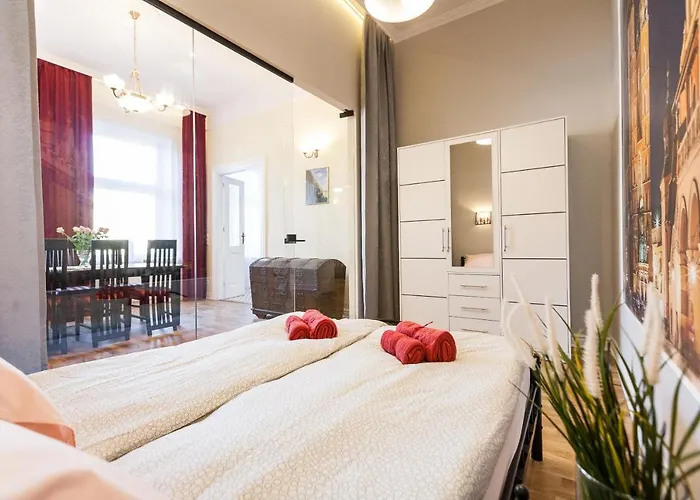 Vintage Podzamcze Apartment