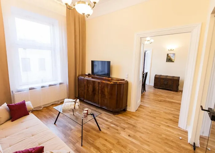 Vintage Podzamcze Apartment